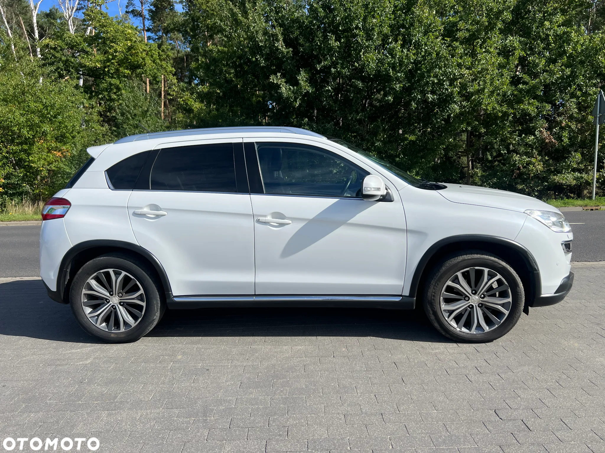 Peugeot 4008 HDI FAP 115 Stop & Start Allure - 4