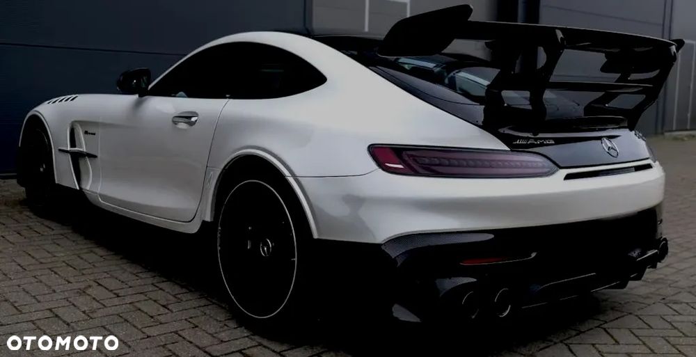 Mercedes-Benz AMG GT - 4