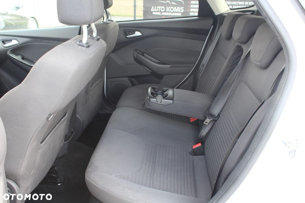 Ford Focus 1.0 EcoBoost Titanium - 23