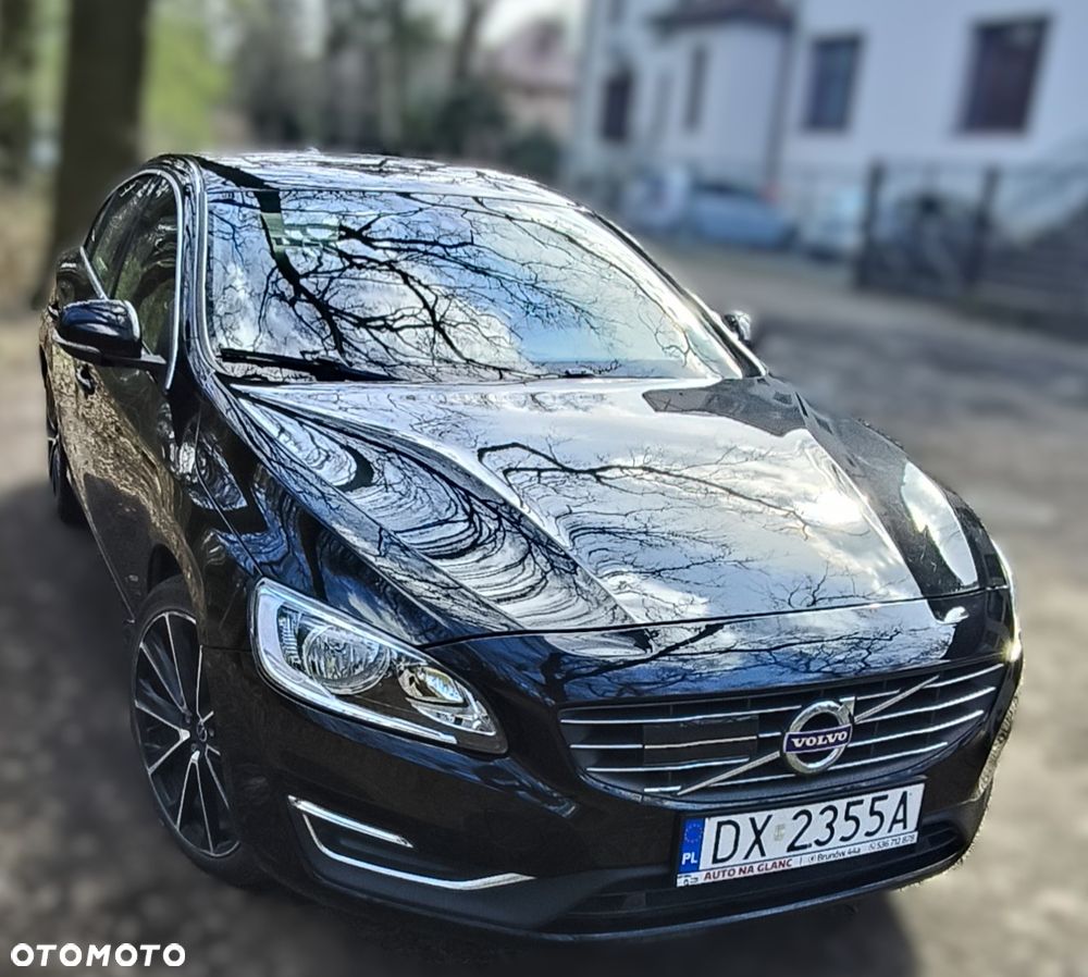 Volvo S60 T5 Geartronic RDesign - 1