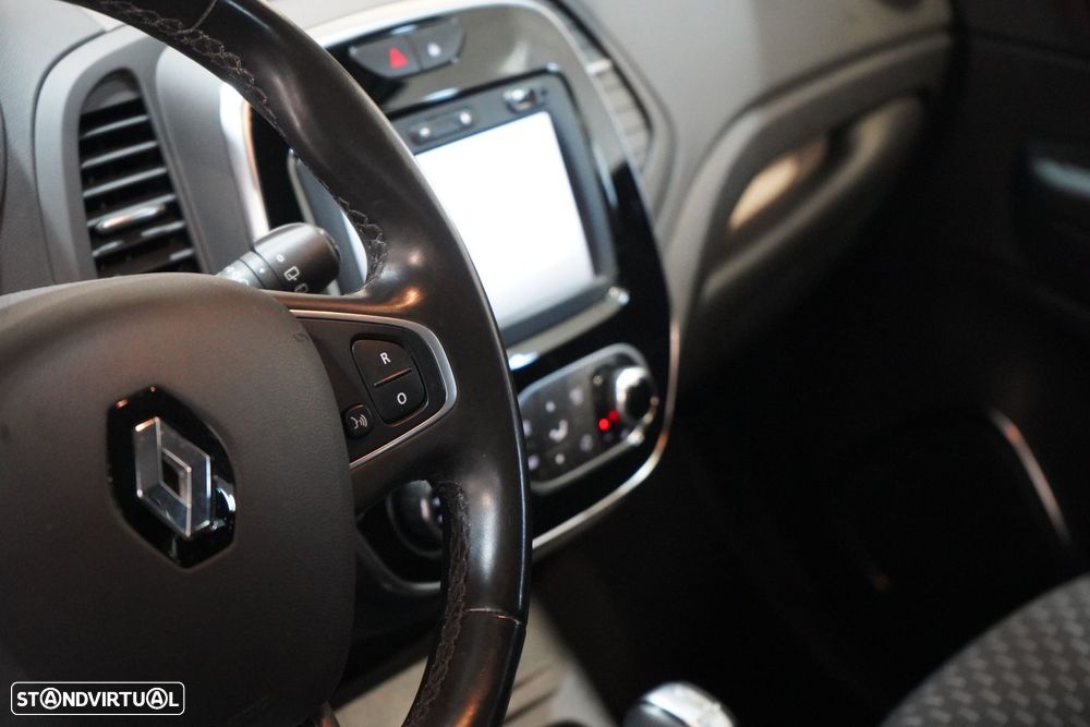 Renault Captur - 26