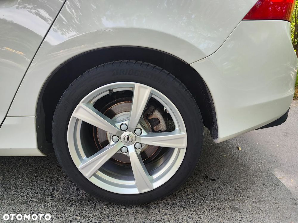 Volvo S60 T5 Drive-E Momentum - 11
