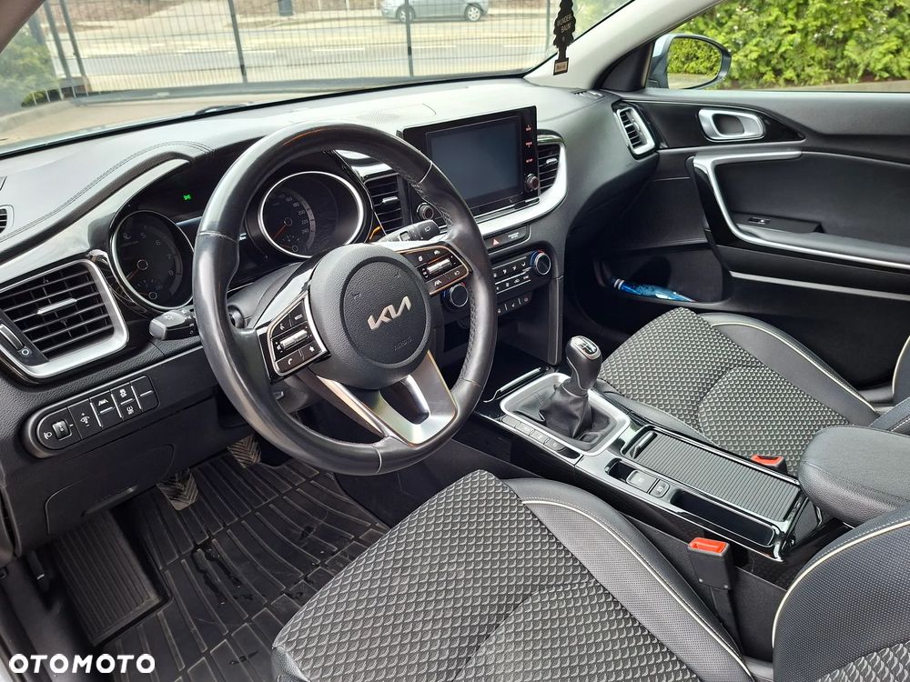 Kia Ceed 1.5 T-GDI L - 6