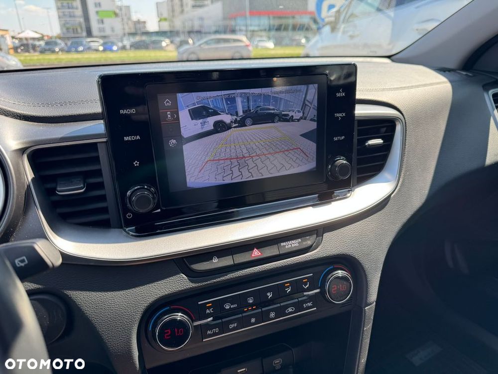 Kia Ceed 1.5 T-GDI M - 13