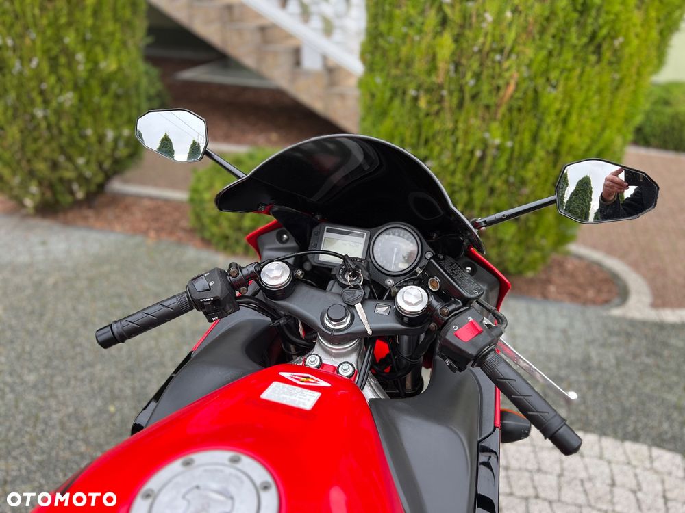 Honda CBR - 16