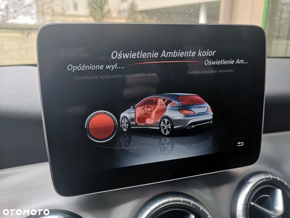 Mercedes-Benz CLA 180 7G-DCT AMG Line - 17