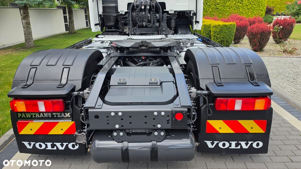 Volvo ///FH///500///2023/// GLOBETROTTER///XXL///FULL LED/// VIRTUAL COCPIT///KLIMATYZACJA POSTOJOWA///ZABUDOWY MIĘDZYOSIOWE///WAGA///RADARY/// KAMERA///STAN BARDZO DOBRY - 17