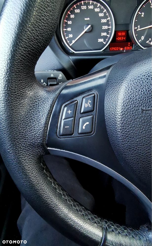 BMW Seria 1 120i Edition Sport - 22
