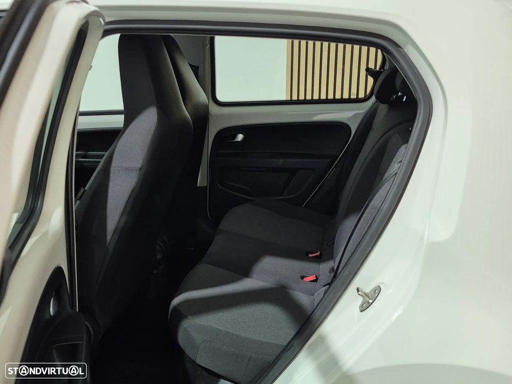VW Up! 1.0 BMT Move Auto - 19