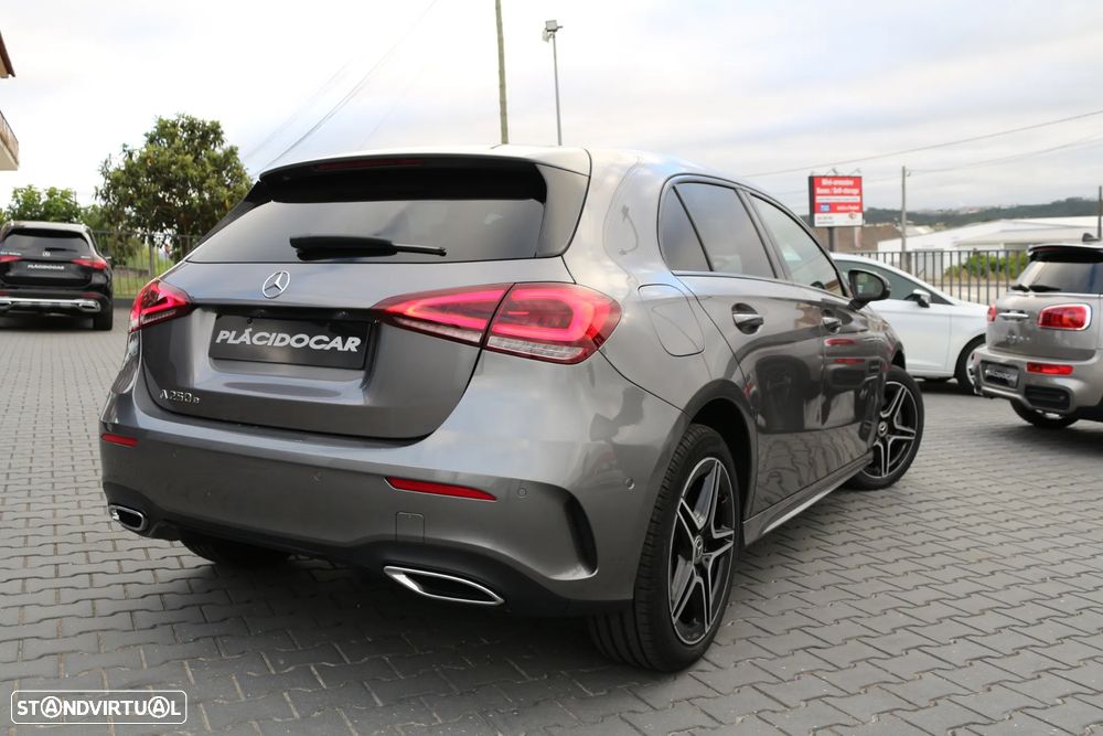 Mercedes-Benz A 250 e 8G-DCT AMG Line - 8