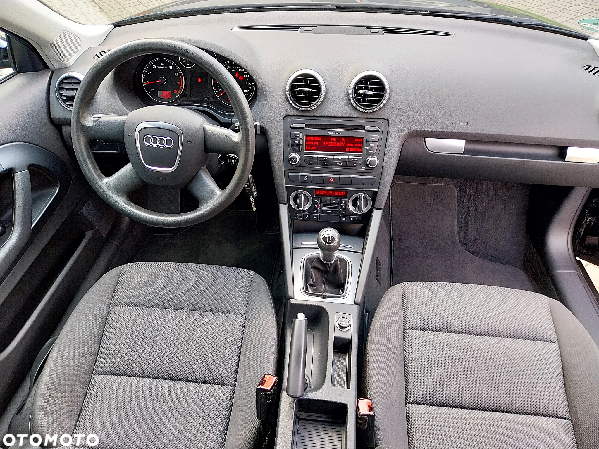 Audi A3 1.6 Attraction - 6