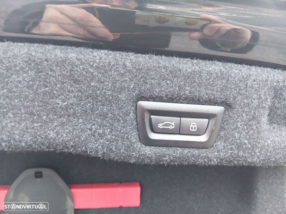 BMW 530 e Pack Desportivo M - 28