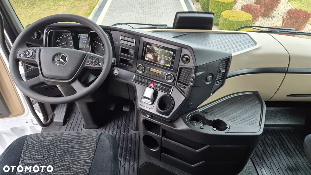 Mercedes-Benz MERCEDES-BENZ///ACTROS///BIG SPACE///1851///2020///JEDYNE 220  TYŚ KM///STANDARD///DUŻE  ZBIORNIKI///EURO6///STAN JAK NOWY - 24