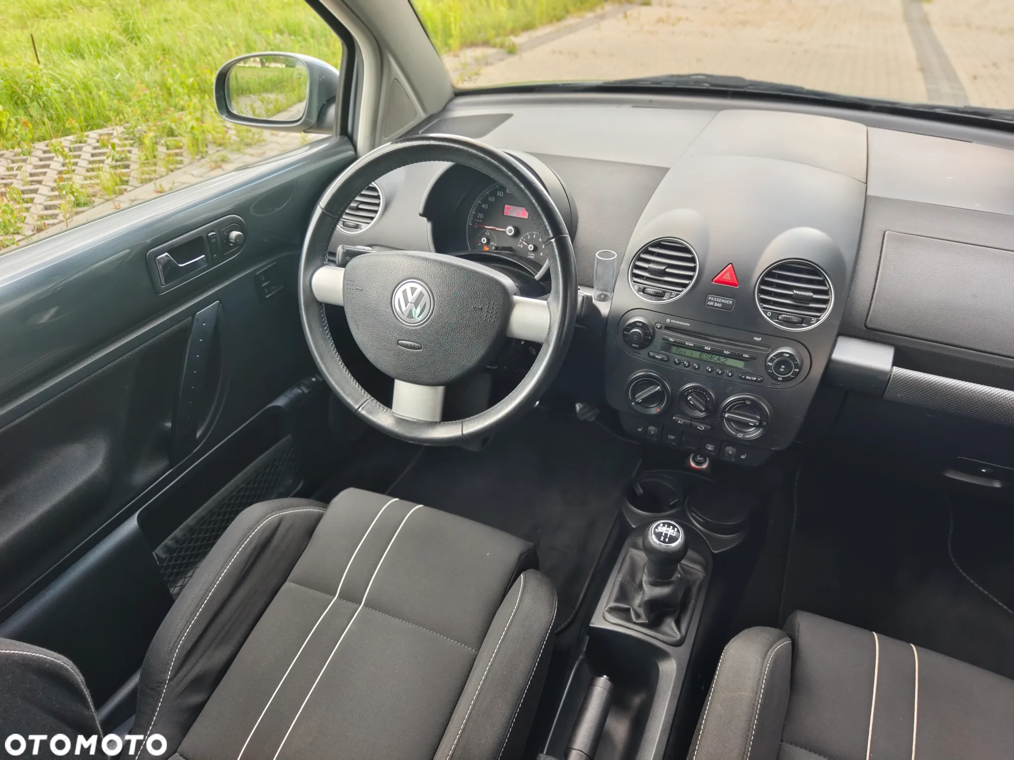Volkswagen New Beetle 1.4 United - 11
