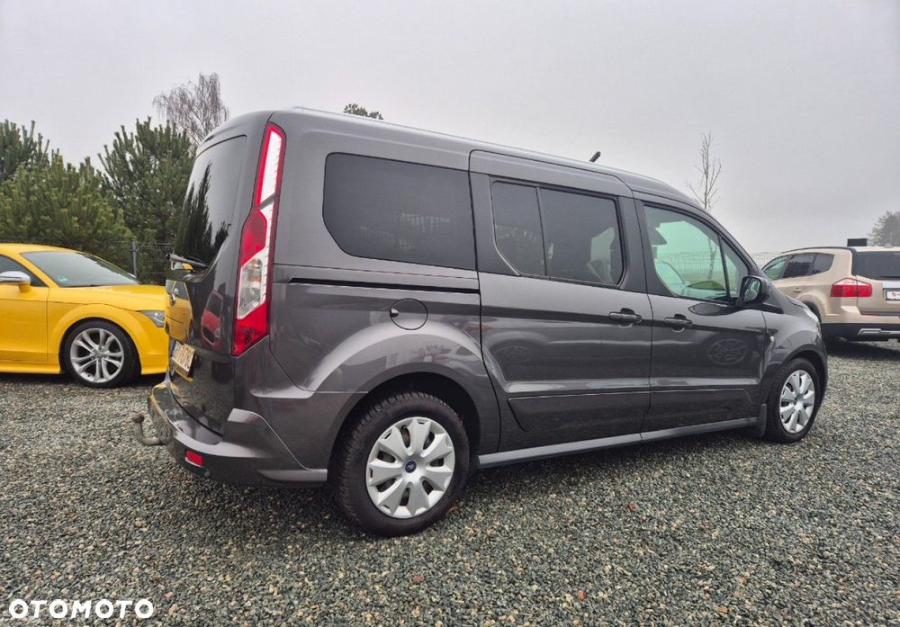 Ford Tourneo Connect Grand - 33
