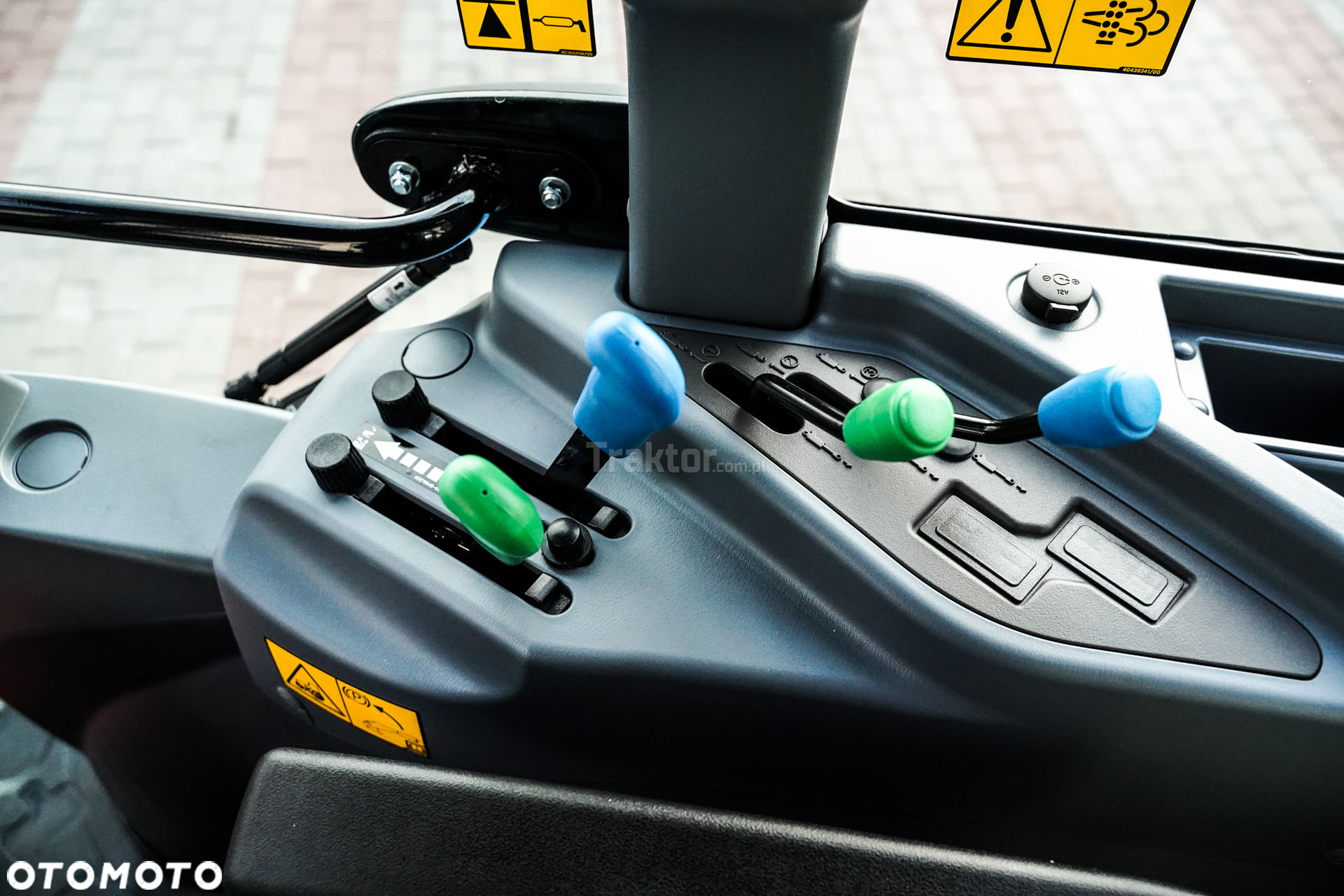 LS Traktor LS MT3.40 HST, CAB 4 x 4 - 40 KM - 14