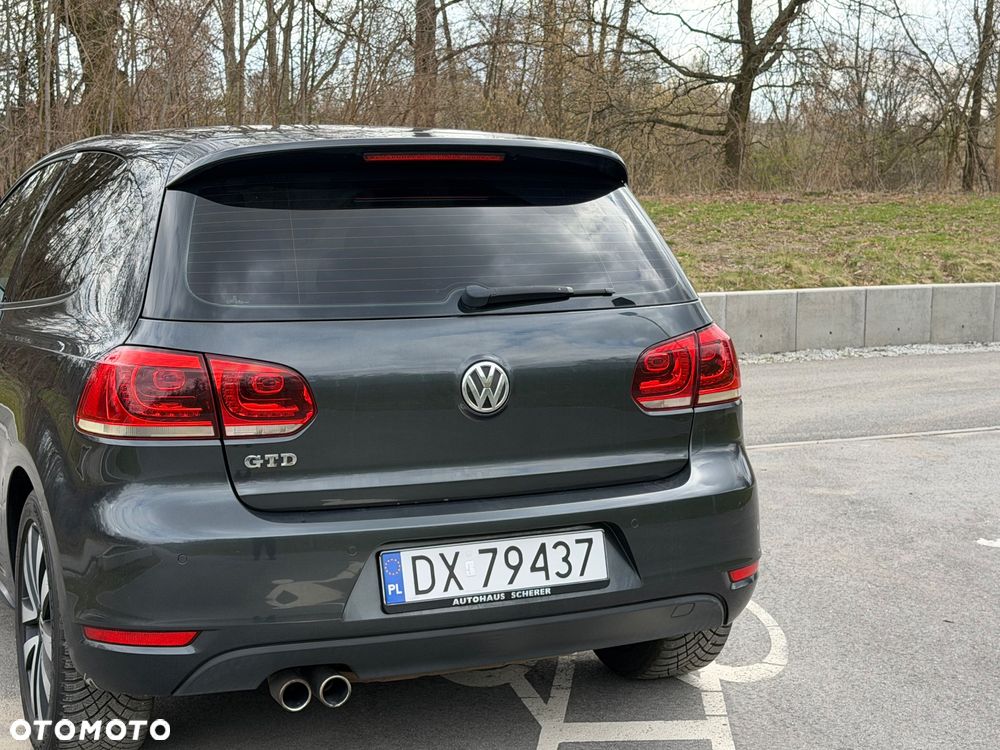 Volkswagen Golf - 14