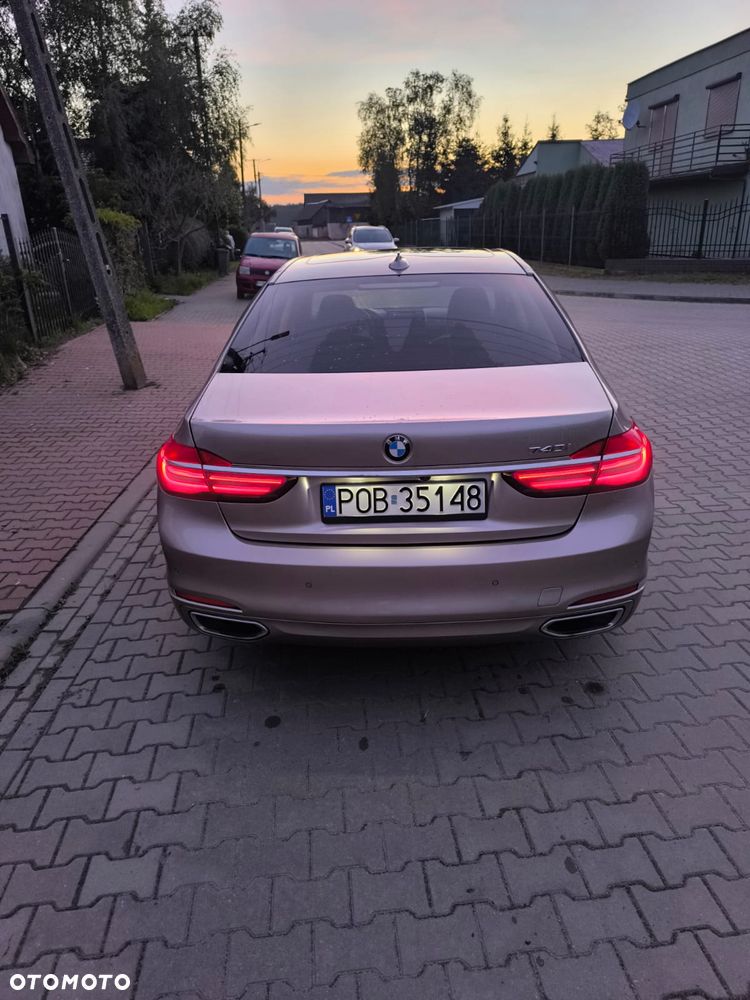 BMW Seria 7 740Li - 2