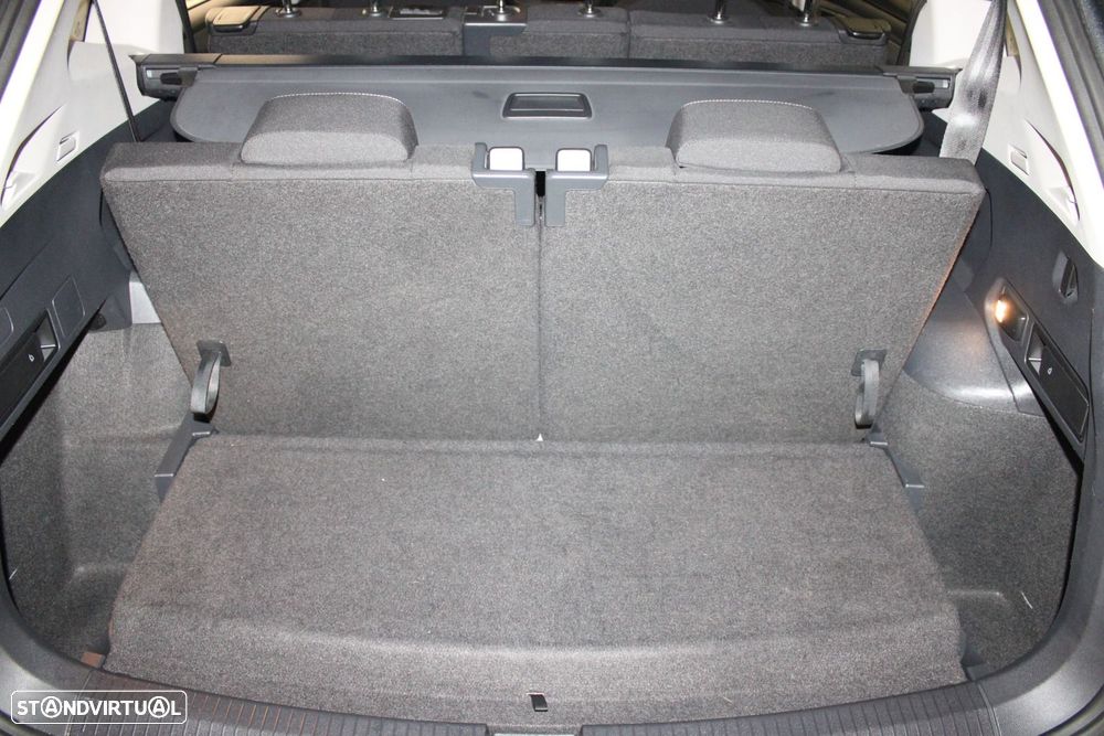 VW Tiguan Allspace 2.0 TDI Confortline DSG - 39