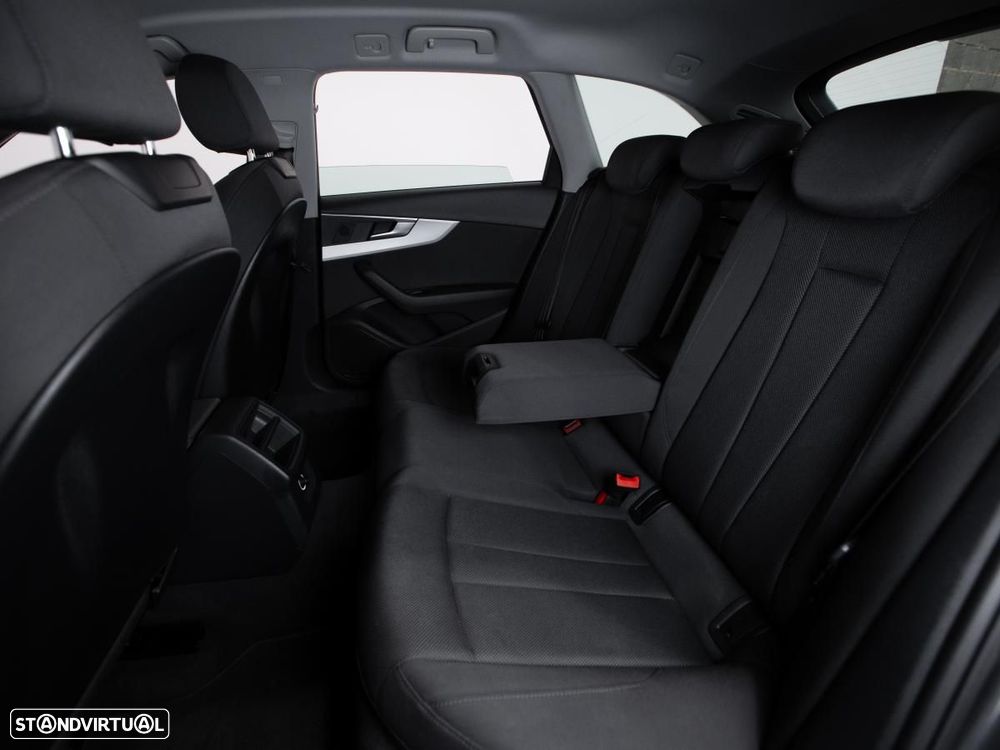 Audi A4 Avant 35 TDI Fleet Edition S tronic - 10