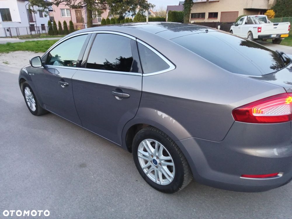 Ford Mondeo 2.0 Titanium - 12