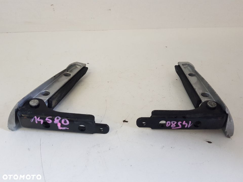 Piaggio MP3 Yourban 300 Podnóżek Pasażera Lewy Prawy - 3