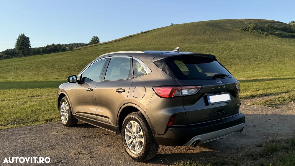 Ford Kuga 2.5 Duratec FHEV FWD Titanium - 8
