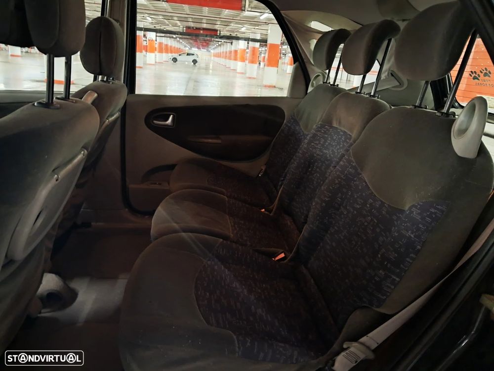 Renault Scénic 1.4 16V Expression - 20