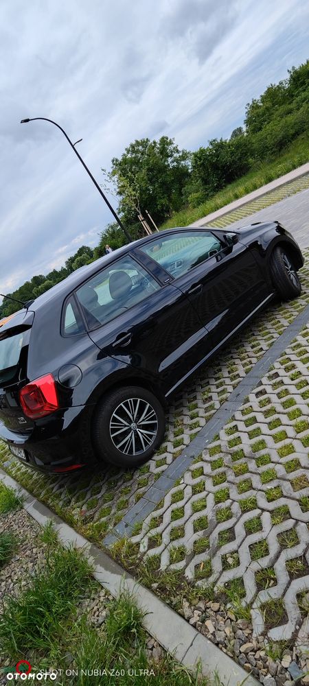 Volkswagen Polo 1.4 TDI Blue Motion Technology Allstar - 7