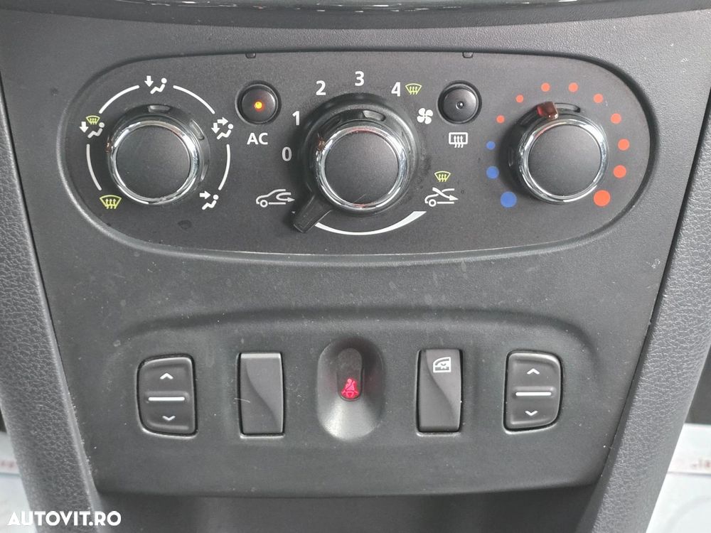 Dacia Logan 1.5 dCi 75 CP Laureate - 13