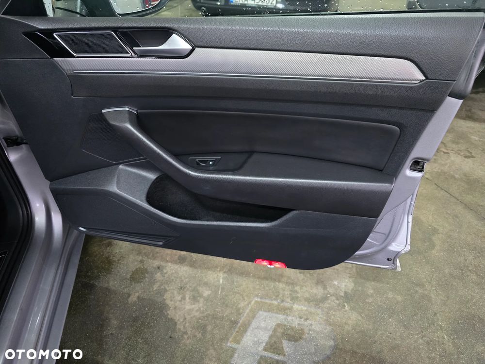 Volkswagen Arteon 2.0 TDI 4Motion SCR R-Line Edition DSG - 16