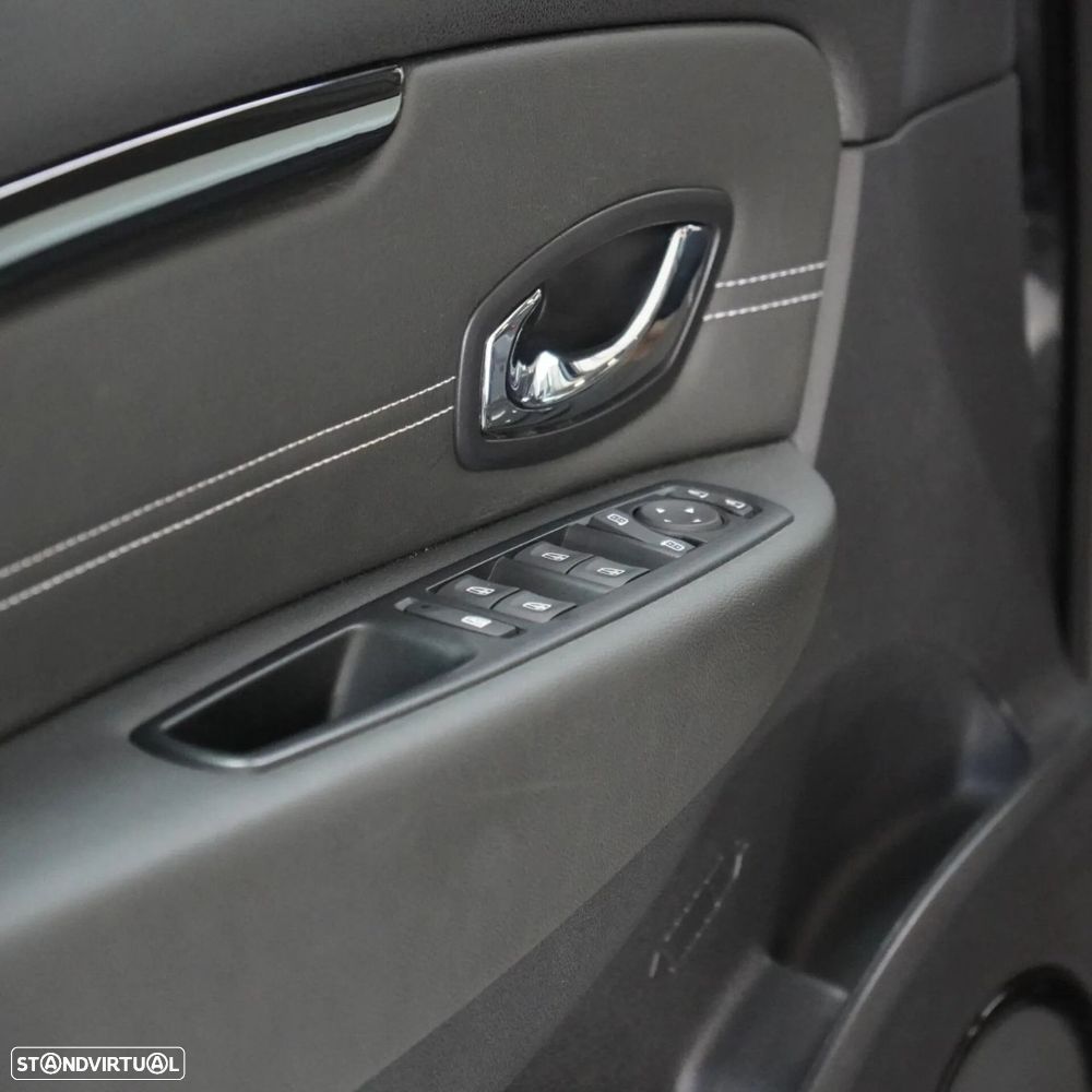 Renault Scénic 1.2 TCE Expression SS - 32