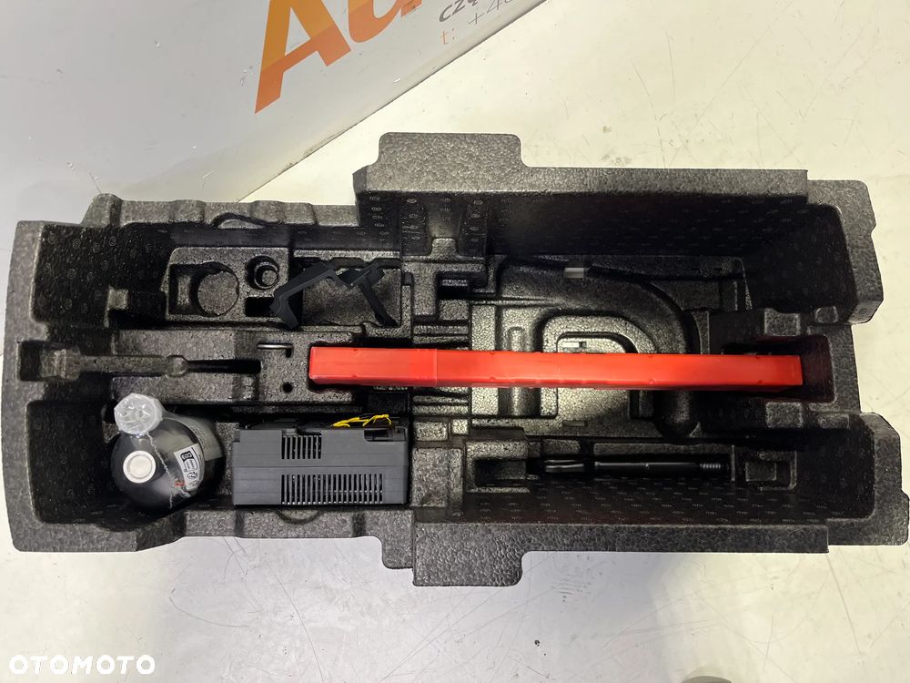 SKODA FABIA IV WKŁAD STYROPIAN KOŁA ZAPASOWEGO  6VA863957 - 3