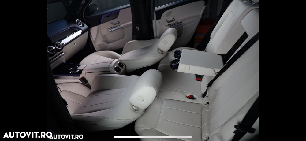 Mercedes-Benz EQB 300 4MATIC - 11