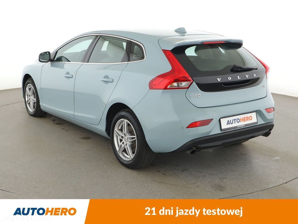 Volvo V40 - 4