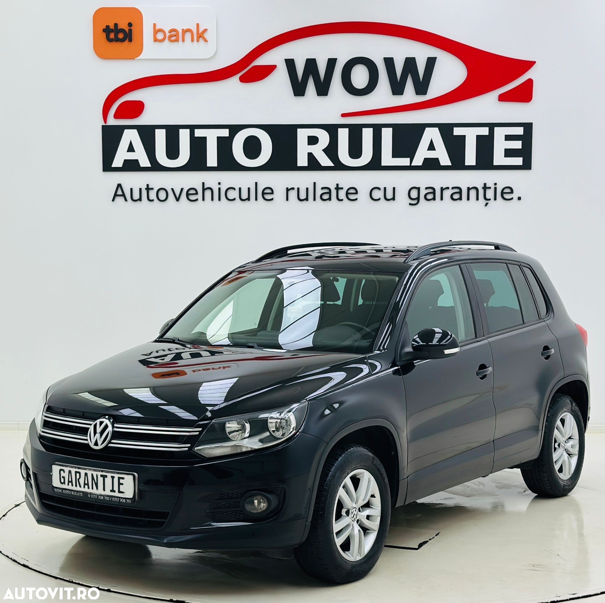 Volkswagen Tiguan - 1