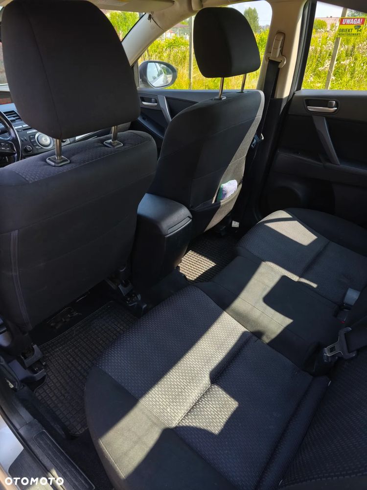 Mazda 3 2.0 Exclusive + - 13