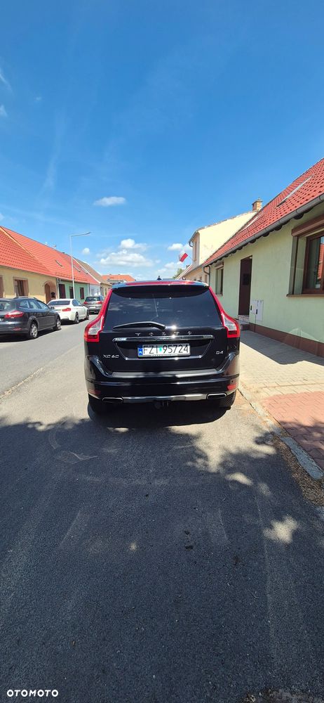 Volvo XC 60 D4 Drive-E R-Design Momentum - 6