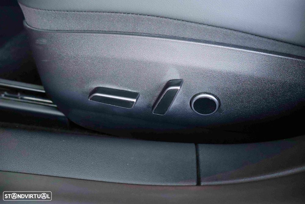 Tesla Model 3 - 17