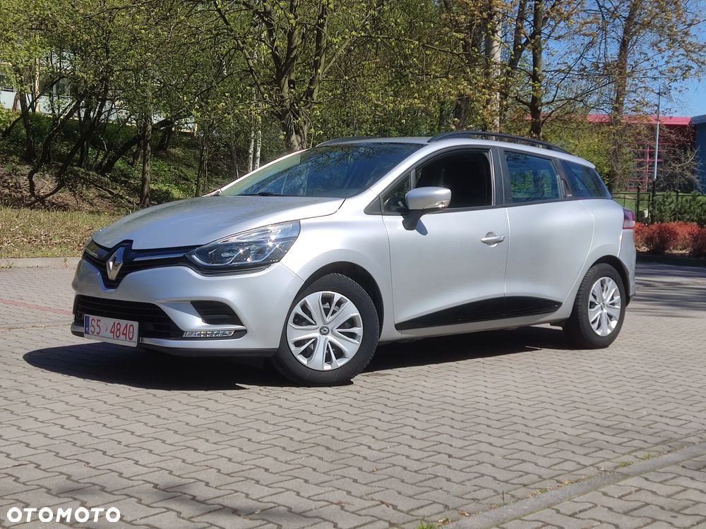 Renault Clio 1.2 16V Confort Privilege - 1