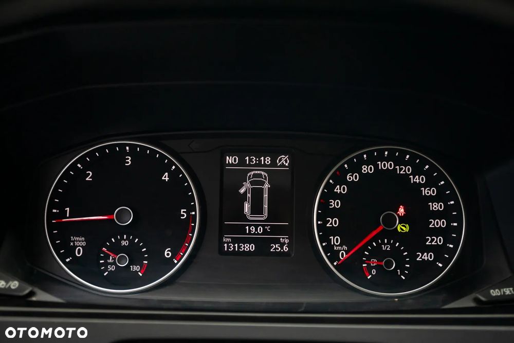 Volkswagen Transporter L1H1 DSG - 25