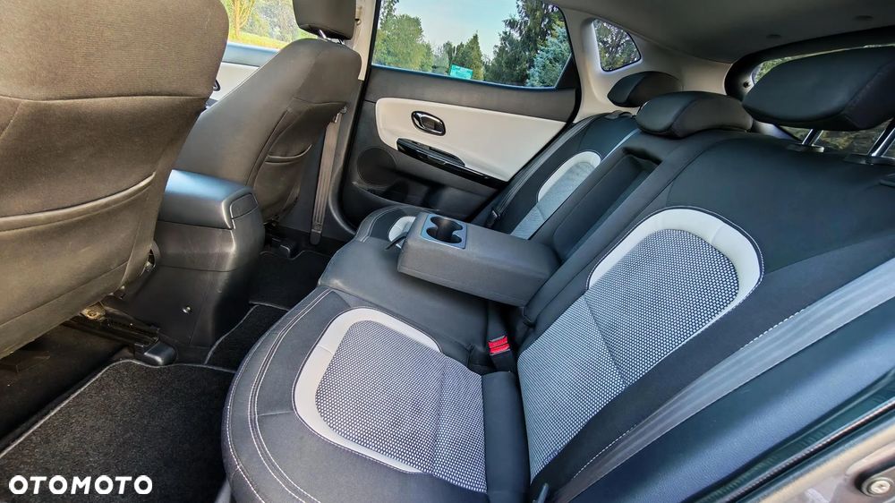 Kia Ceed 1.4 CVVT Dream Team Edition - 25