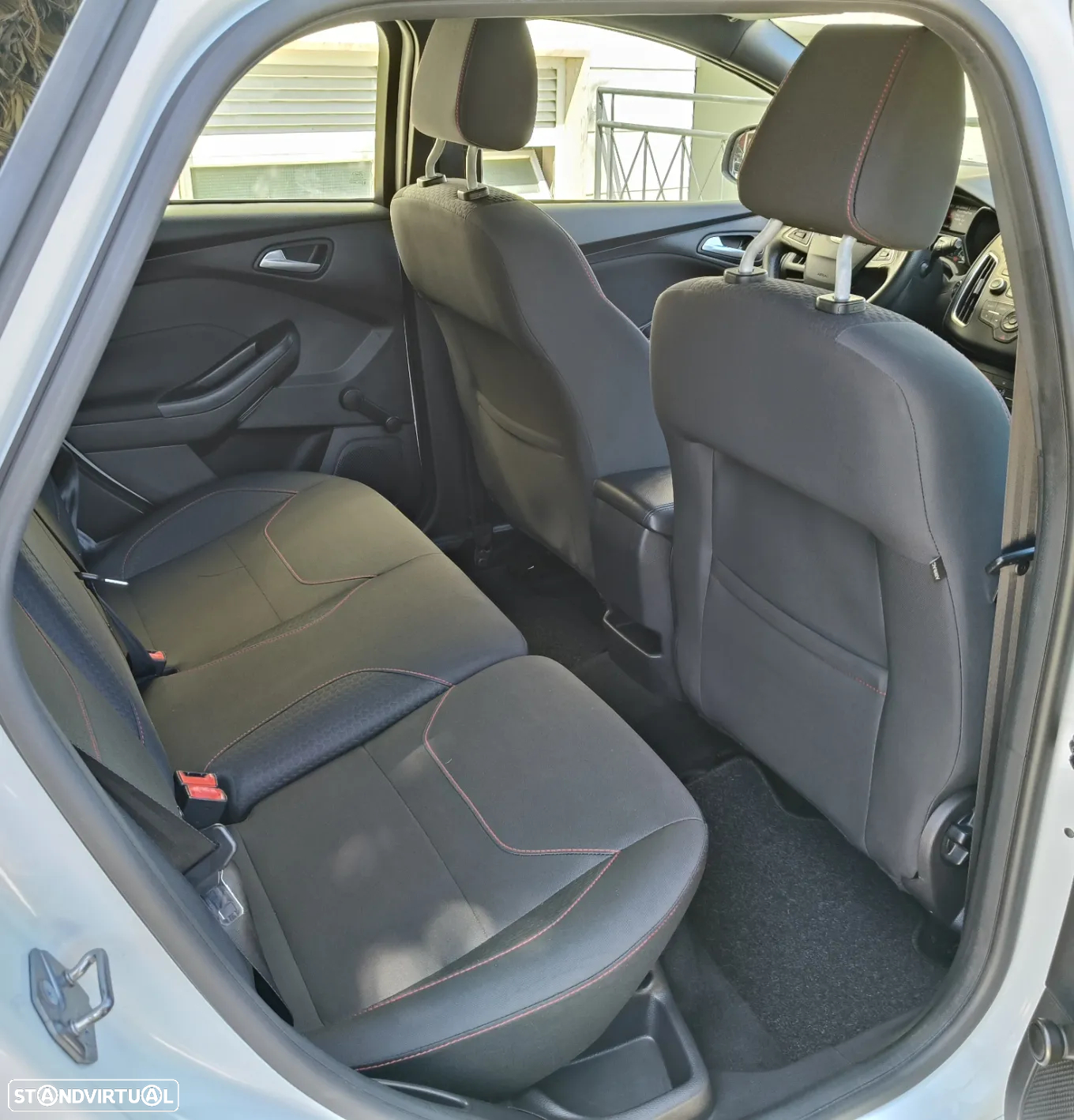 Ford Focus SW 1.0 SCTi ST-Line - 19