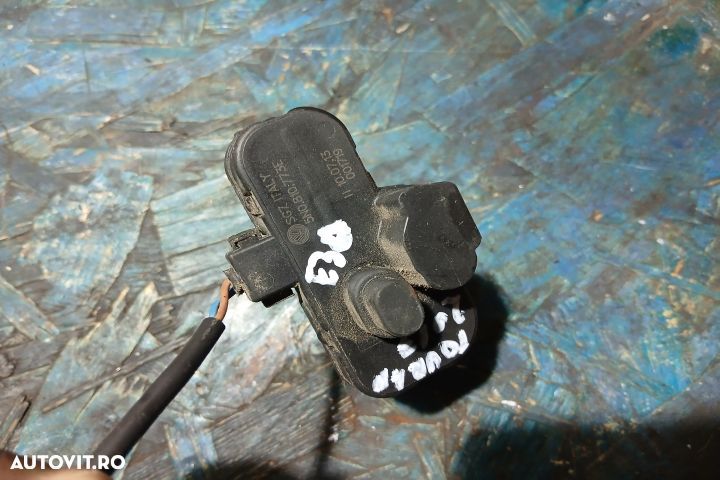 Motoras deschidere usita rezervor 5N0810773E 5N0810773E Volkswagen VW - 4