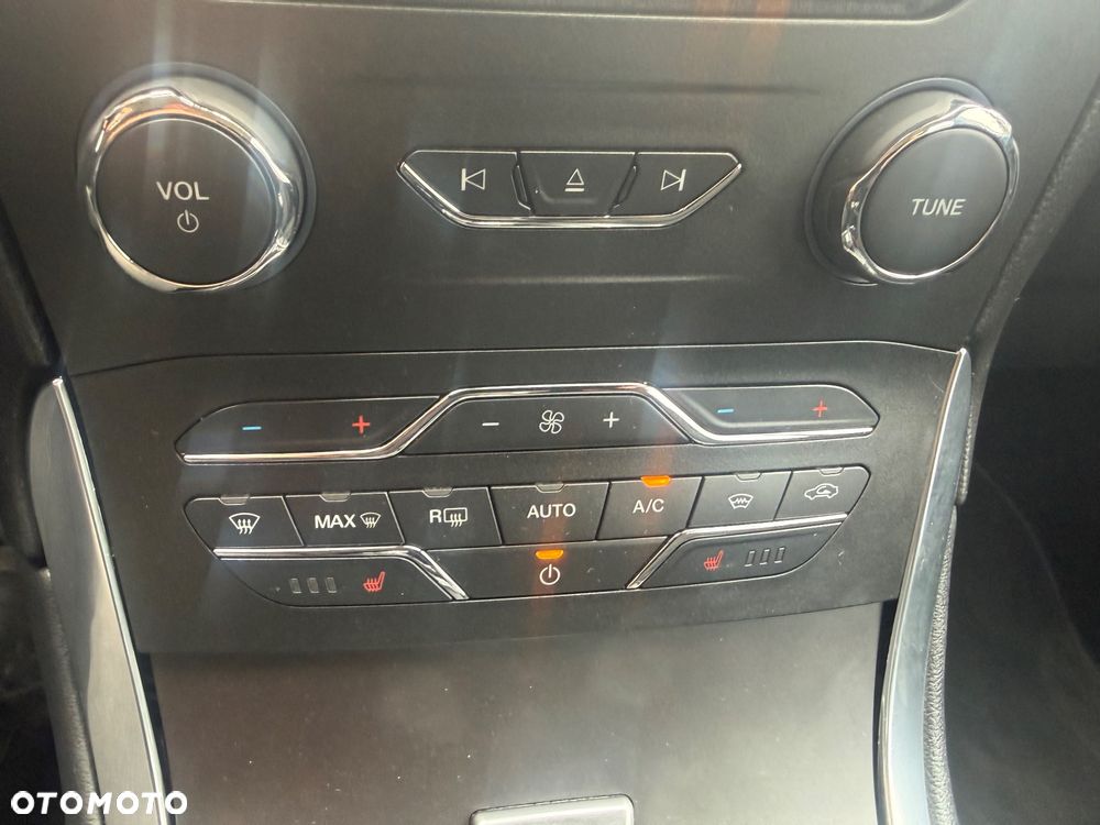 Ford Galaxy 2.0 TDCi 4WD Titanium - 15