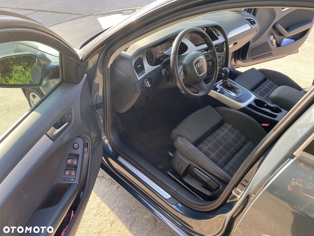 Audi A4 Avant - 6