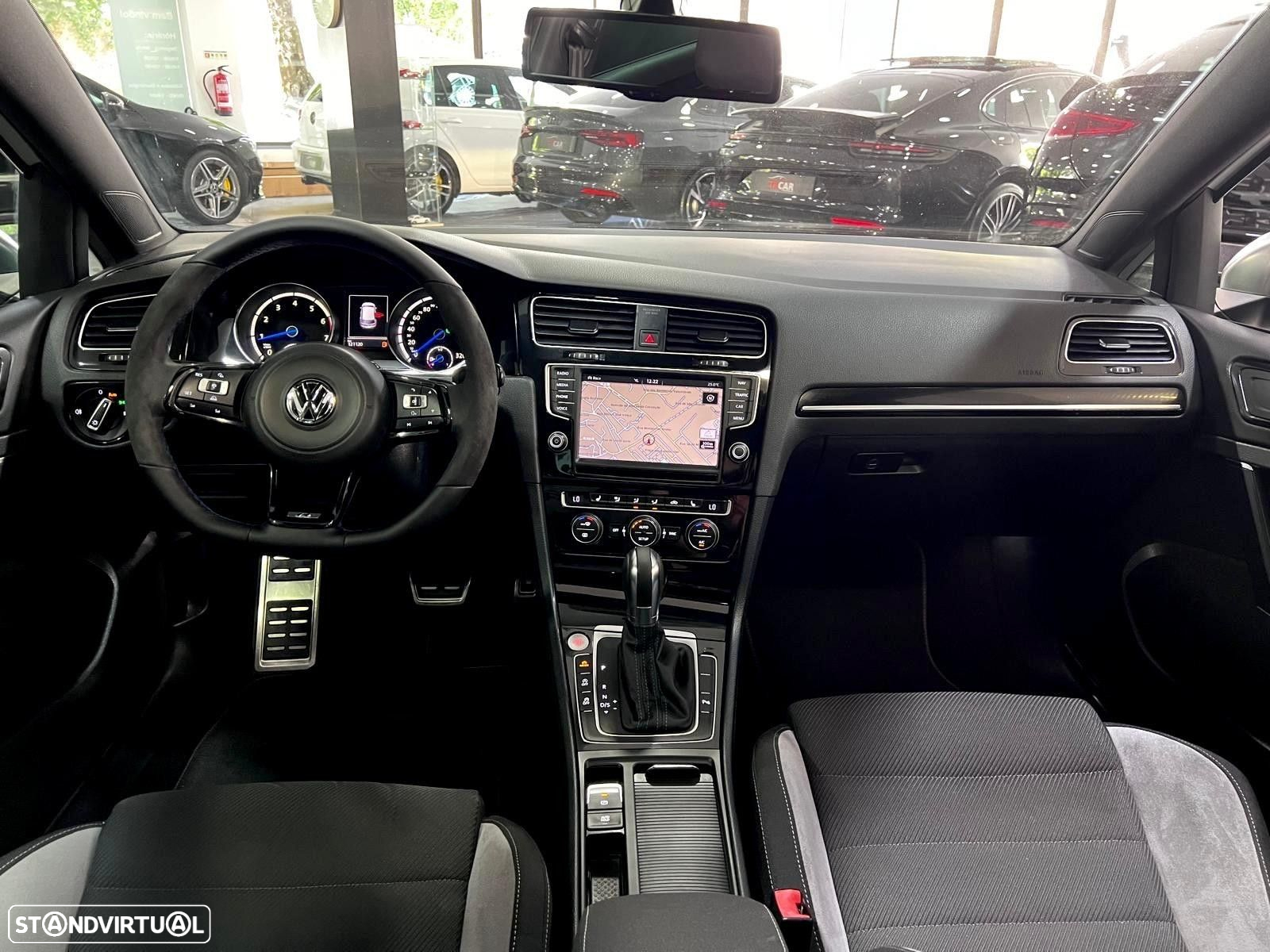 VW Golf - 46