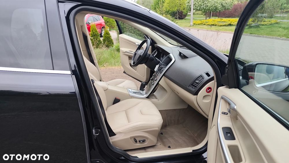 Volvo XC 60 T6 AWD RDesign - 18