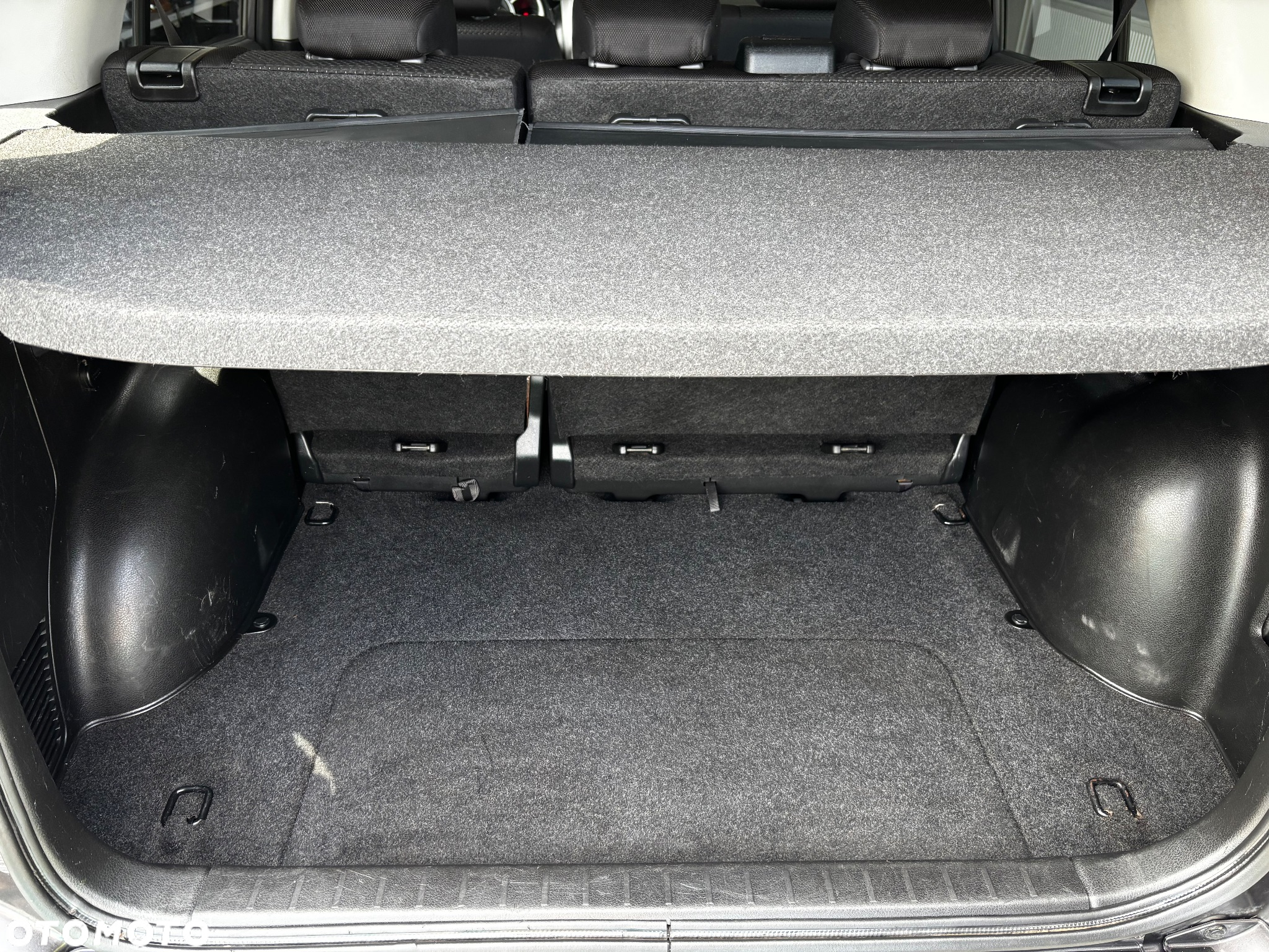Suzuki Grand Vitara 1.9 DDiS Premium - 11