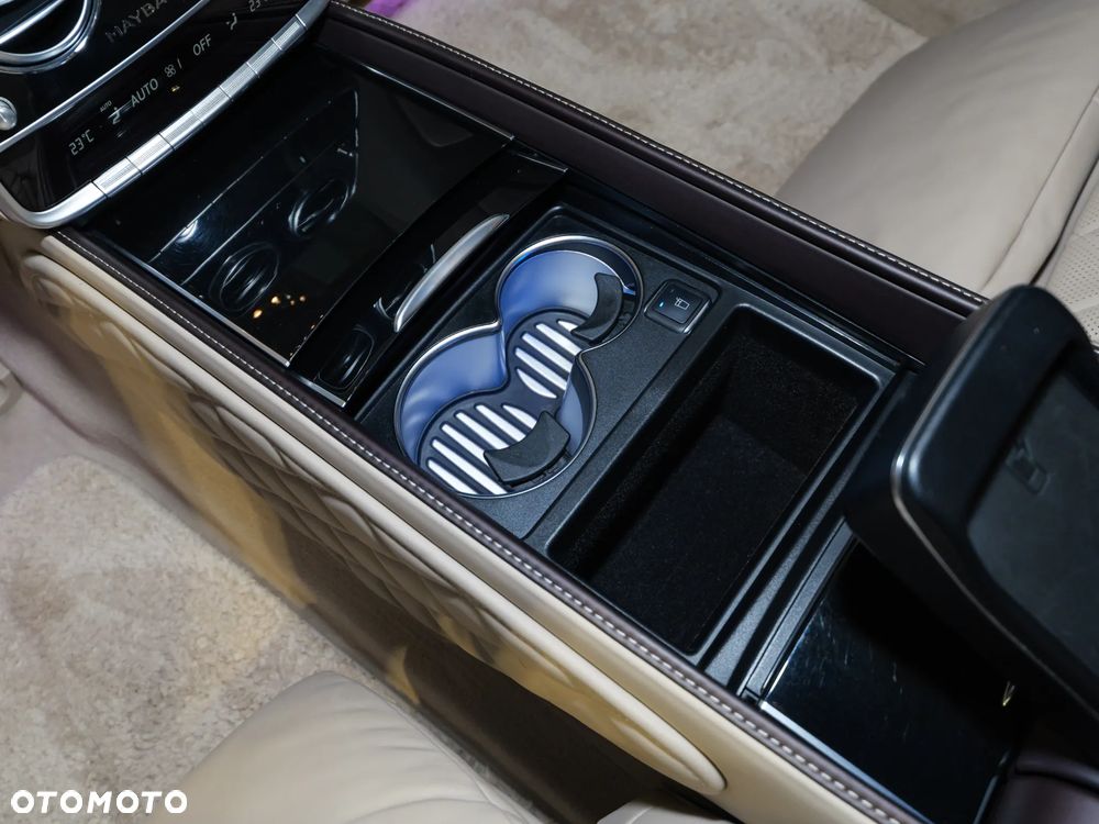 Mercedes-Benz Maybach Klasa S 560 4-Matic - 37
